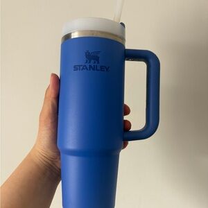 Stanley 30oz Cobalt Blue Travel Tumbler with Handle *NOT NEW*